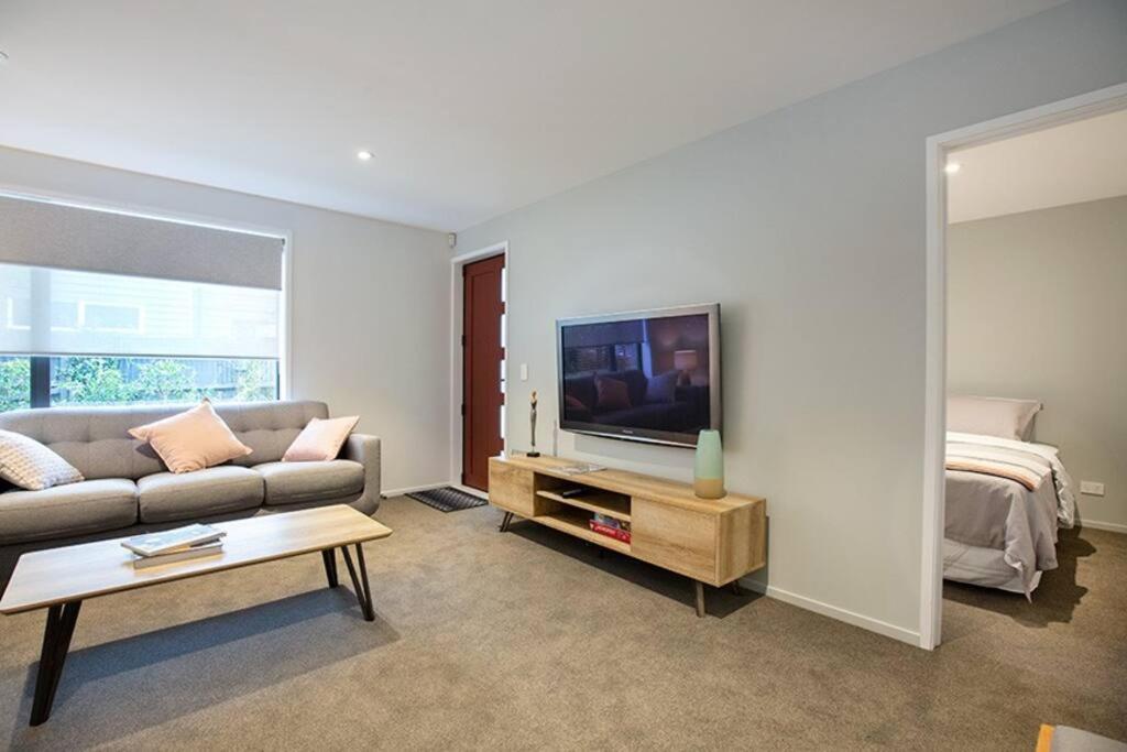 Home From Home City Apartment كريستتشيرش المظهر الخارجي الصورة